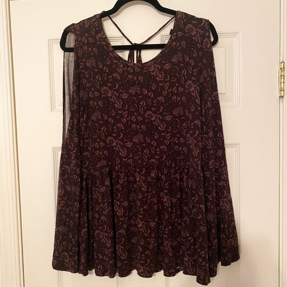 American Eagle Soft & Sexy Tee.
